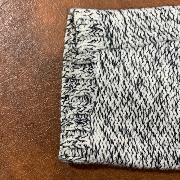 Philosophy Crew Neck sweater women
Size M
Color. Dream Ivory and Black - Picture 3 of 4